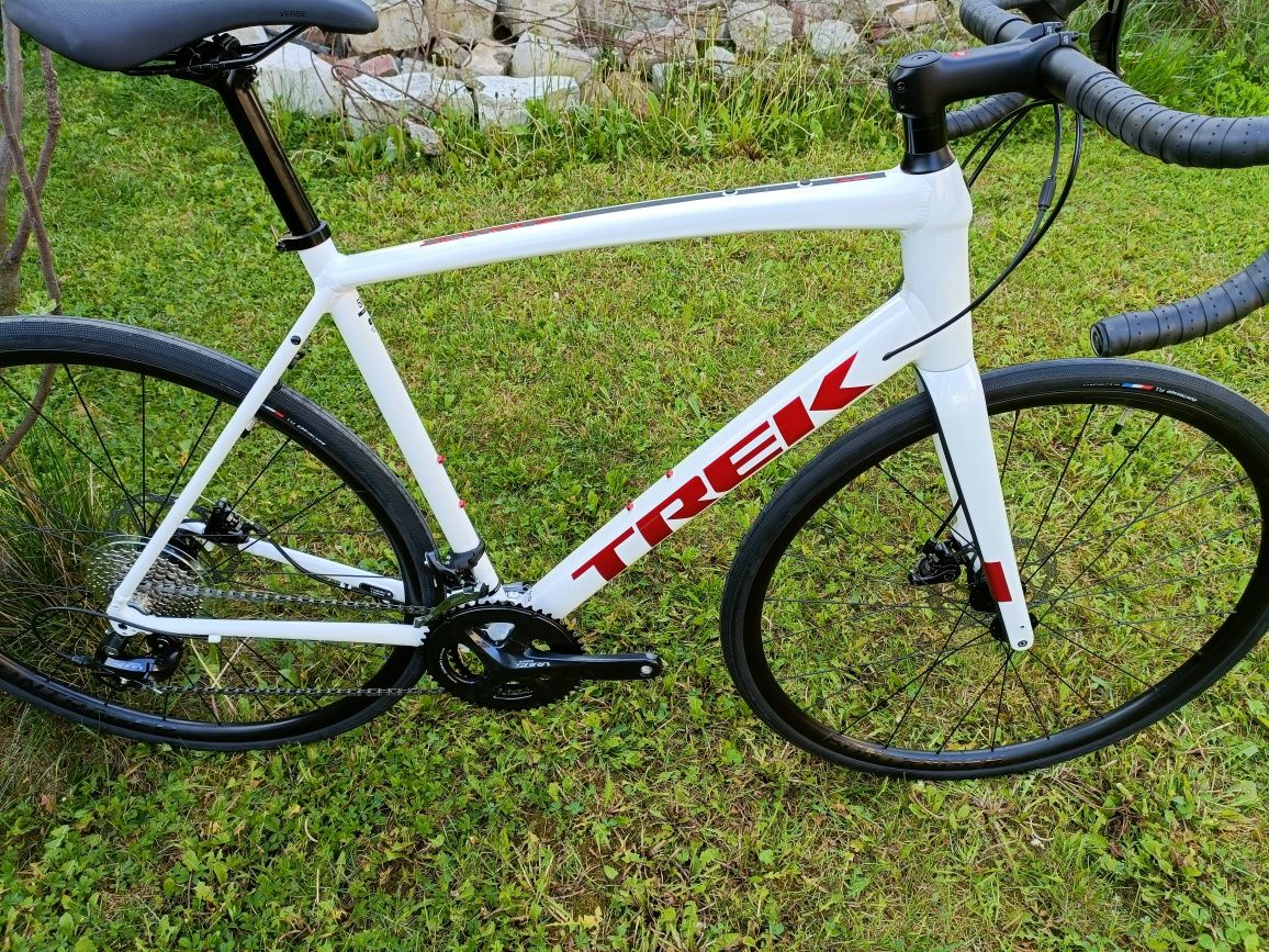 Vând cursiera aluminiu TREK Domane  SL 3nouă