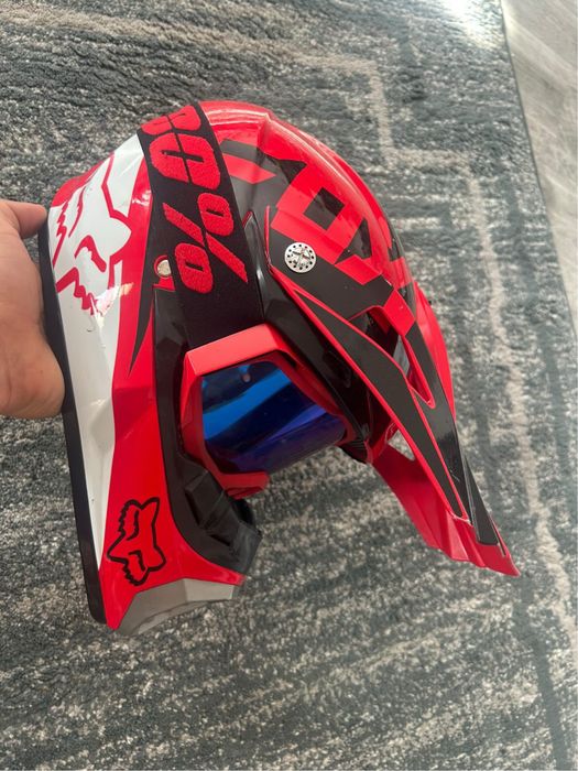 Vând schimb cizme si cască