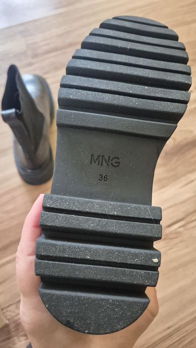 Боти Mango чисто нови