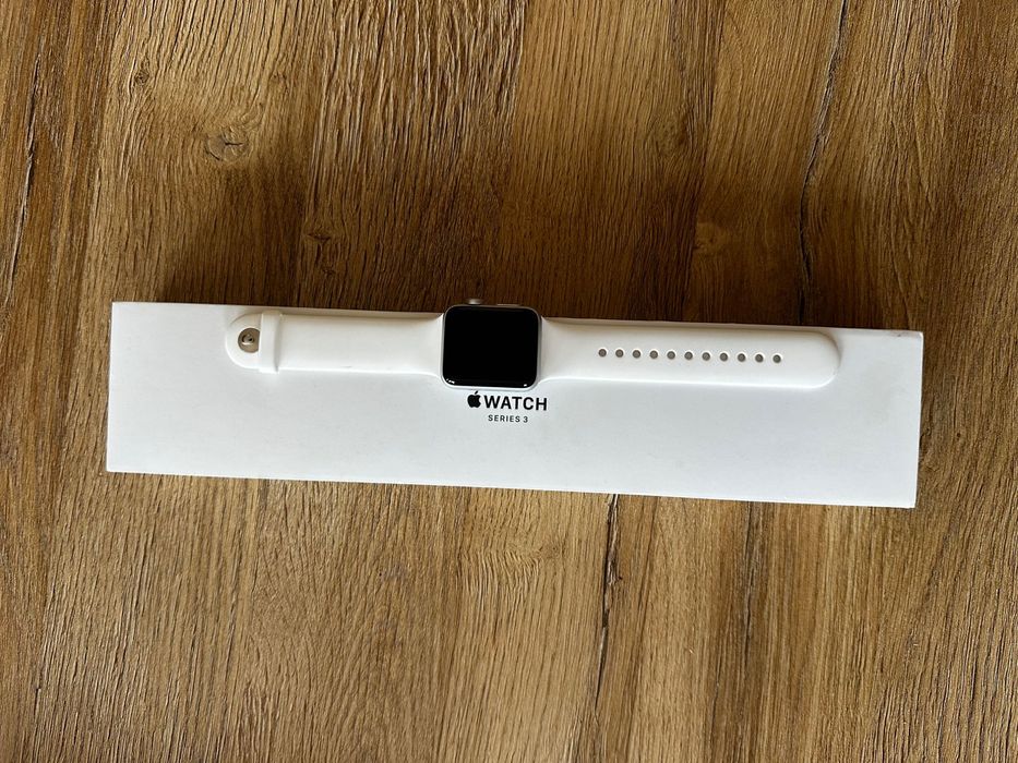 Продавам apple watch series 3