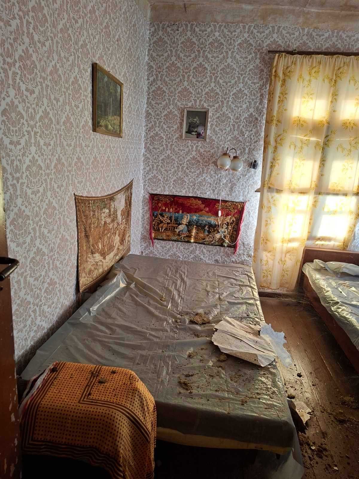 Продава къща в село Берсин.