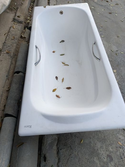 Ванна чугун рокко фирмене