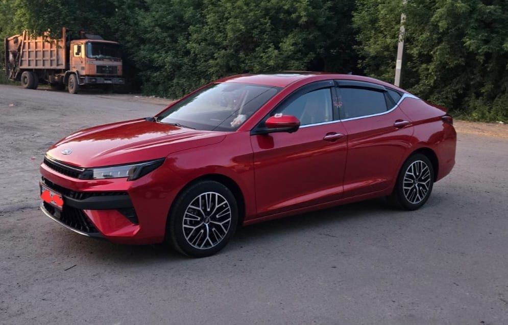 Продам новую машину JAC J7+