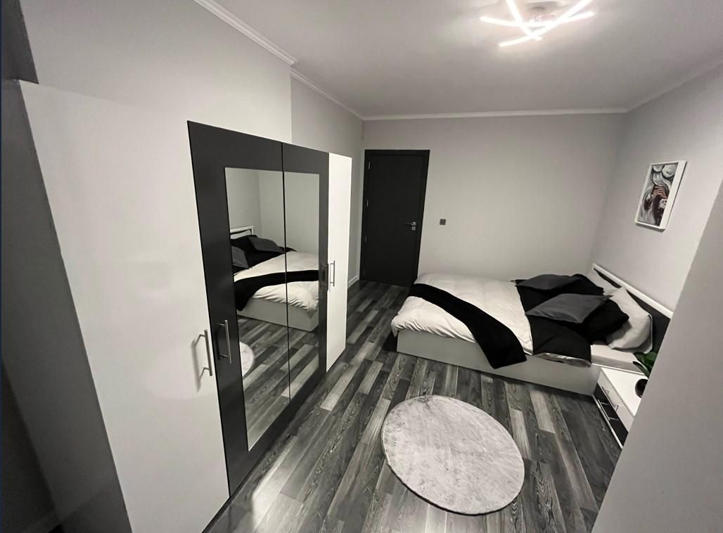 Дава се под наем Тристаен апартамент в София, Кръстова вада - 115 кв.м за 800 € - Снимка #6