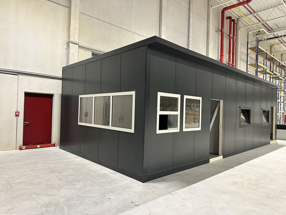 Birou din panorui sandvis