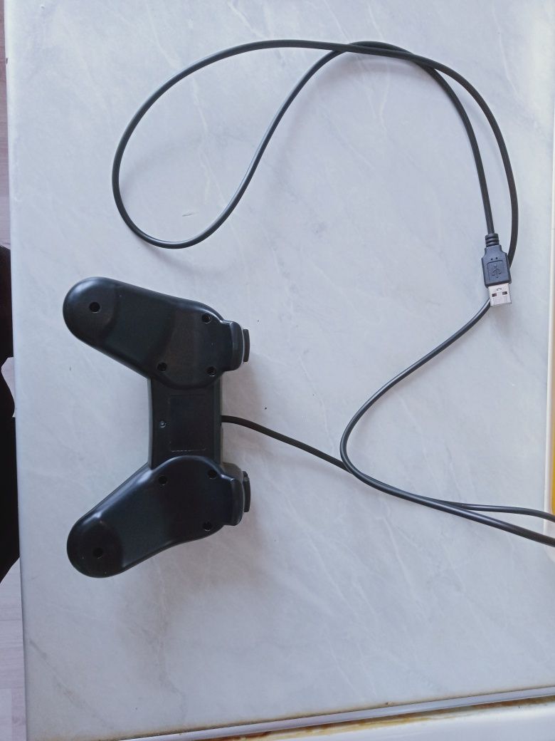 Продам USB геймпад