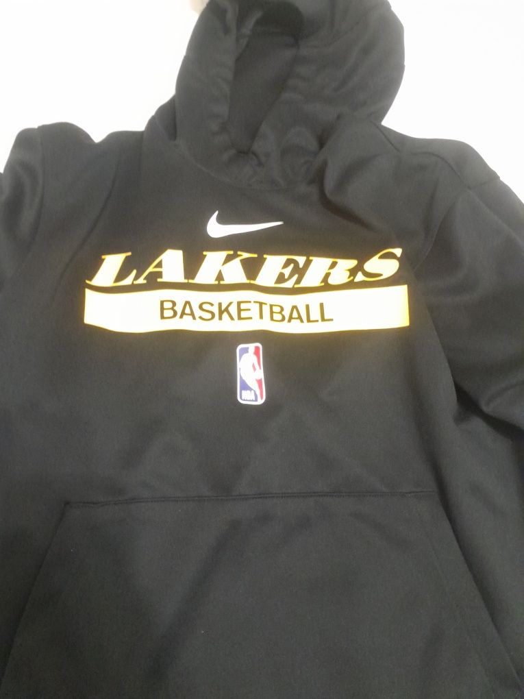 Чисто нова горница Nike Lakers