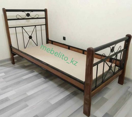 Кованая металлическая кровать для дома гостиниц хостелов база отдых