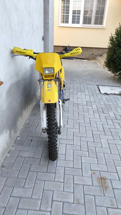 Suzuki dr250-ендуро