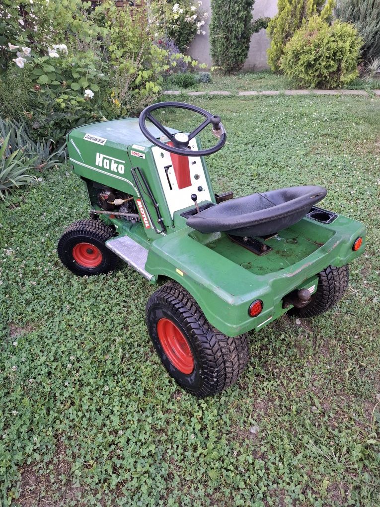 Tractorasi gradina ,transport ,taiat gazon