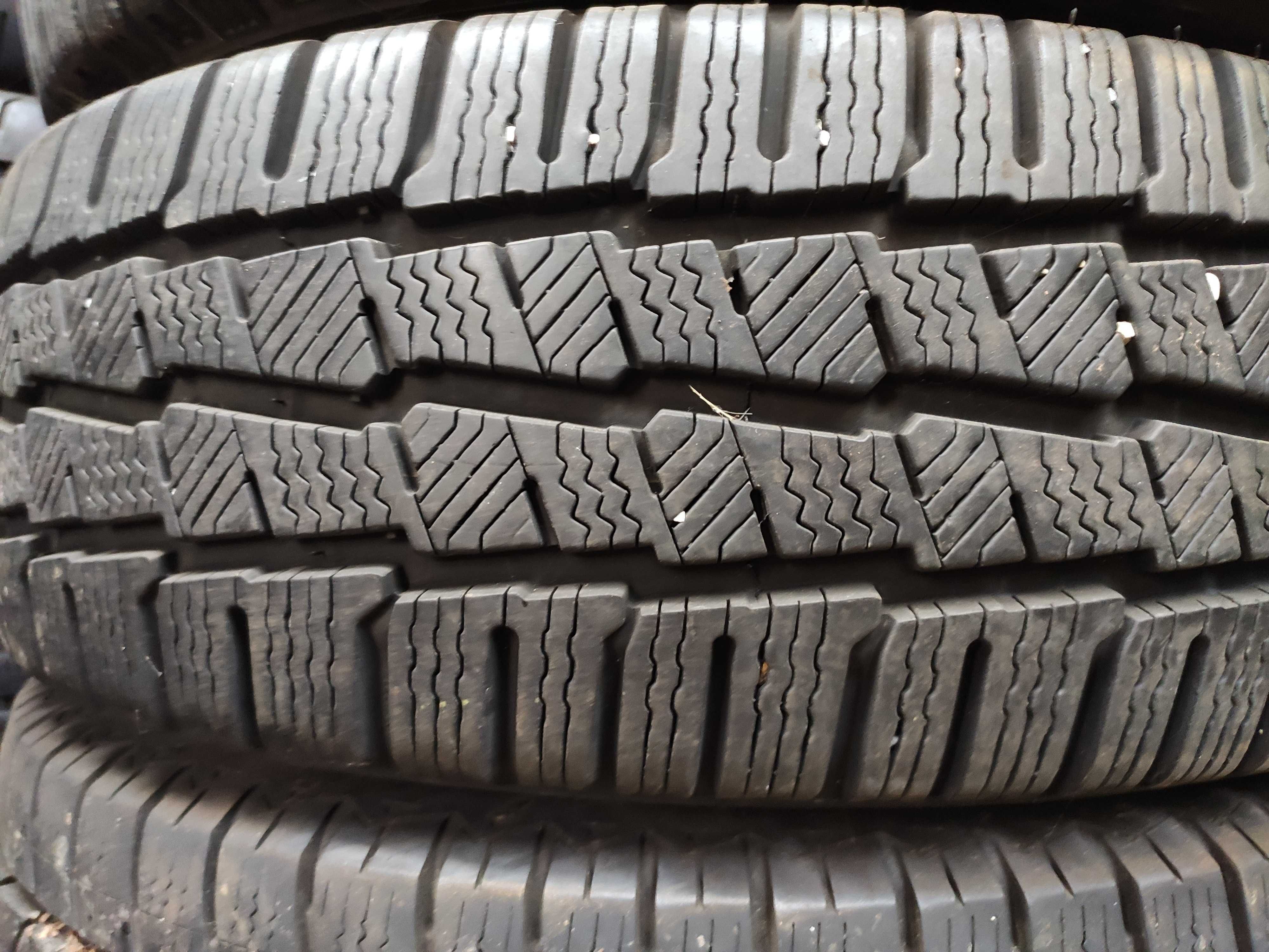 4бр Зимни гуми 215 60 17 С - Michelin