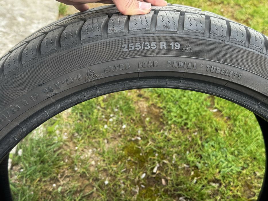 Set 4 Anvelope de iarna R19 | 2 - 255/35/19 | 2 - 235/35/19