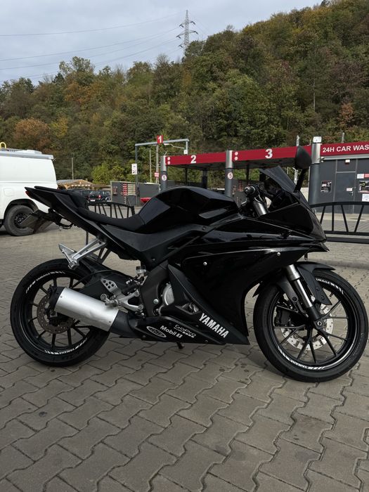 Yamaha yzf r125 2015