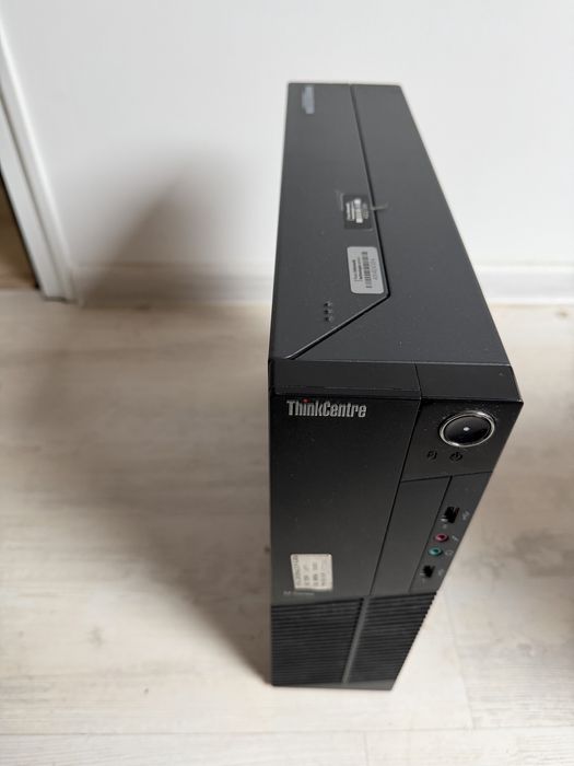 Настолни компютри (малки и големи) + монитори