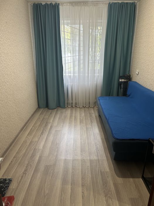 Продам двух комнатную квартиру