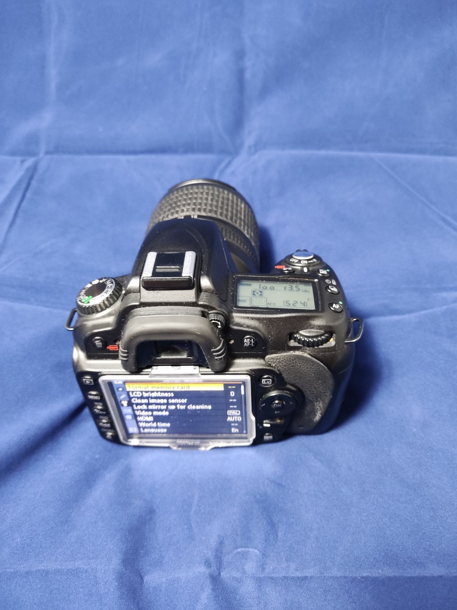 Nikon d90 с обектив 18-105