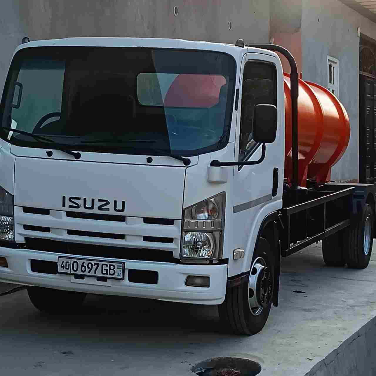 Isuzu sotiladi dizel