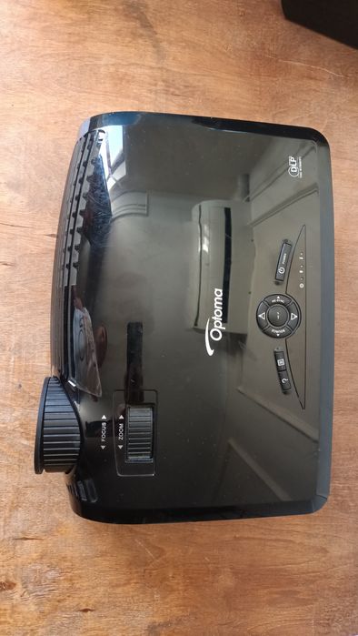 Продам проектор OPTOMA EX 762