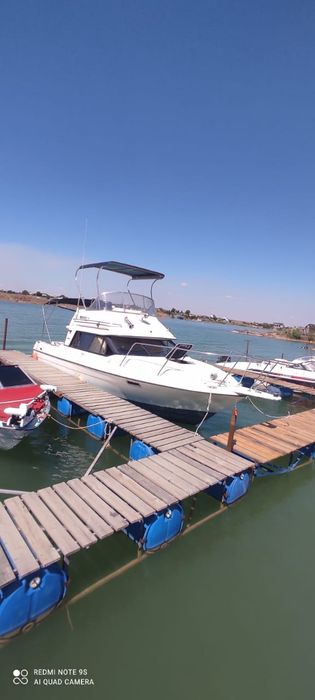 Срочная продажа катера BAYLINER CIERA 2556 fl 2007год США