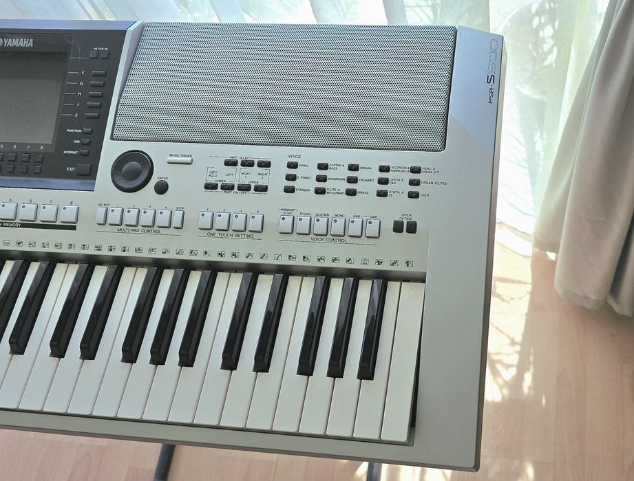 клавир-аранжор Yamaha PSR-S900