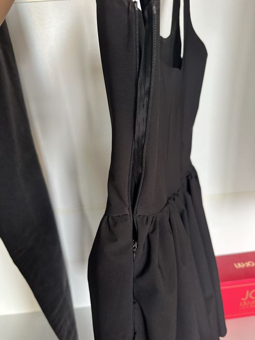 Рокля с корсет Zara