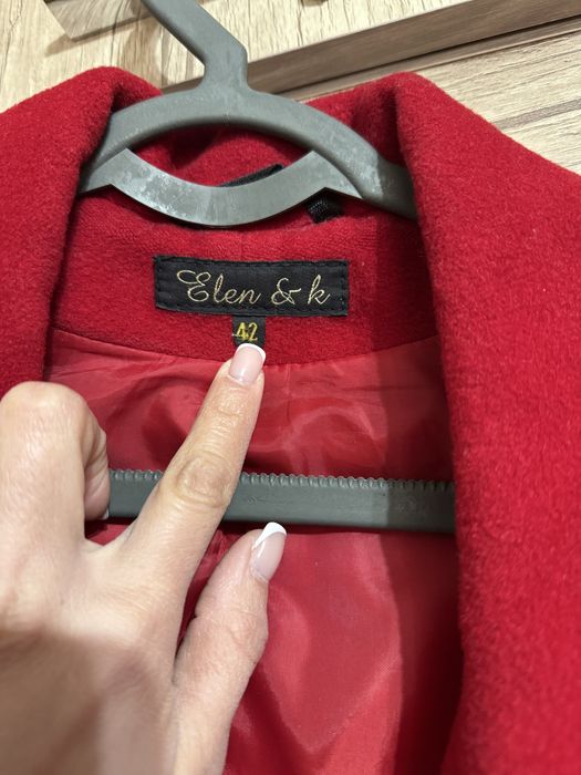 Женские куртки, пальто