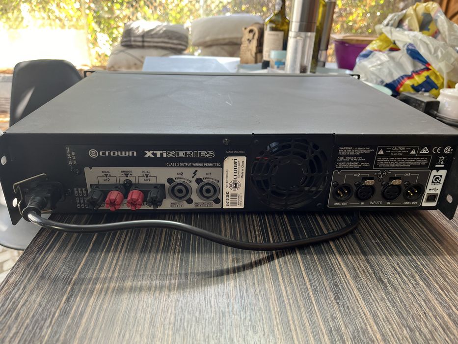 Vand statie Crown, amplificator Labgruppen