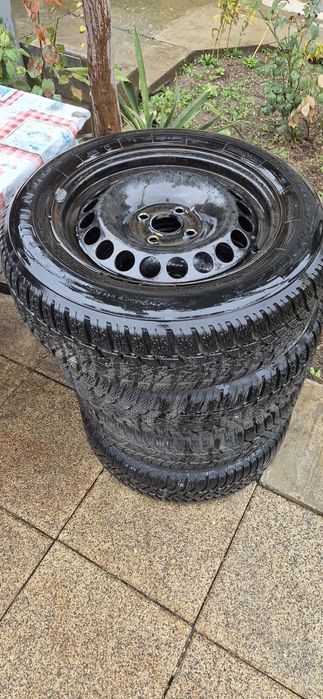 Cauciucuri de iarna cu jante 185 65 15