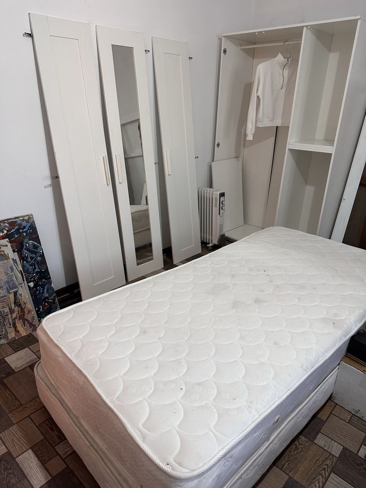 Шкаф икеа (платяной ikea) белый, кровать с матрасом как в отелях