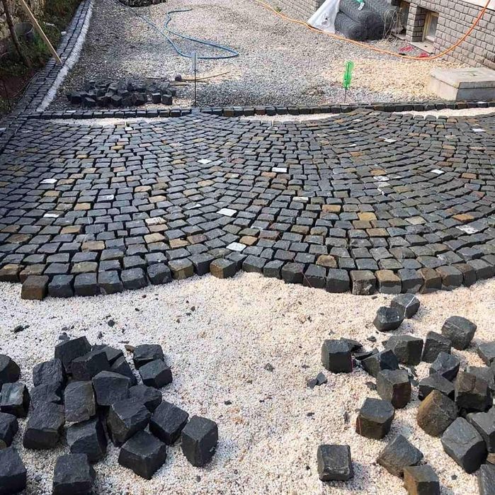 Piatră cubică Andezit, mă deplasez oriunde în Țară