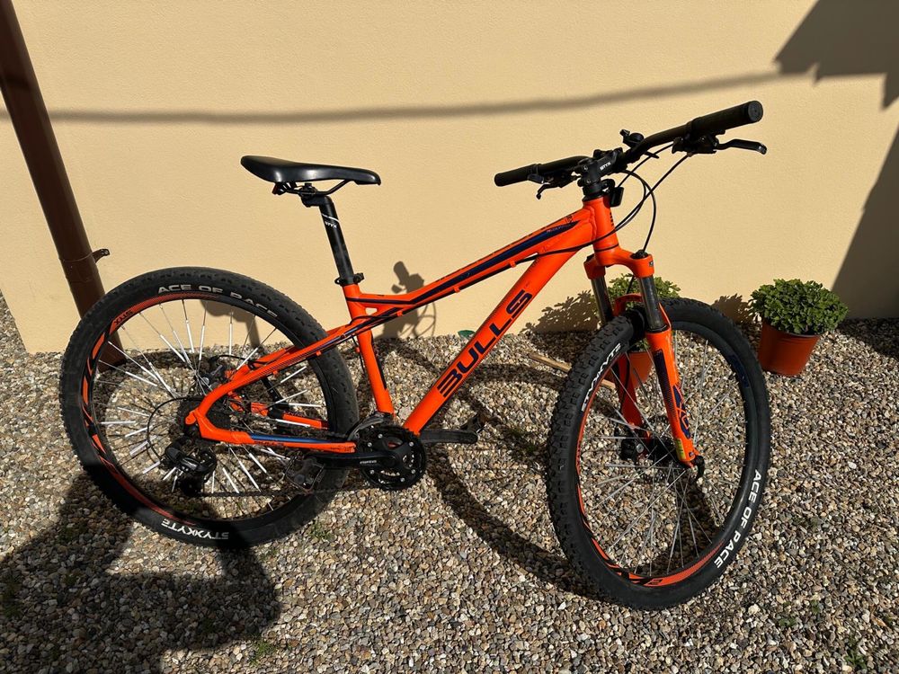 Vand bicicleta BULLS si CUBE
