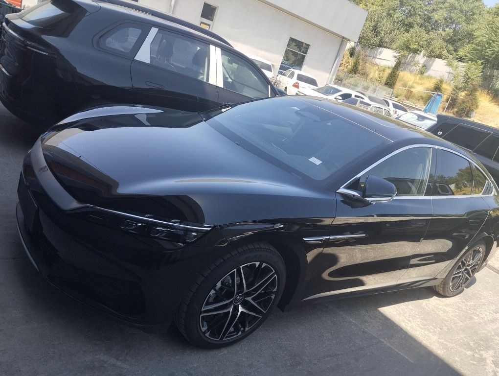 BYD Han 605 km 2025