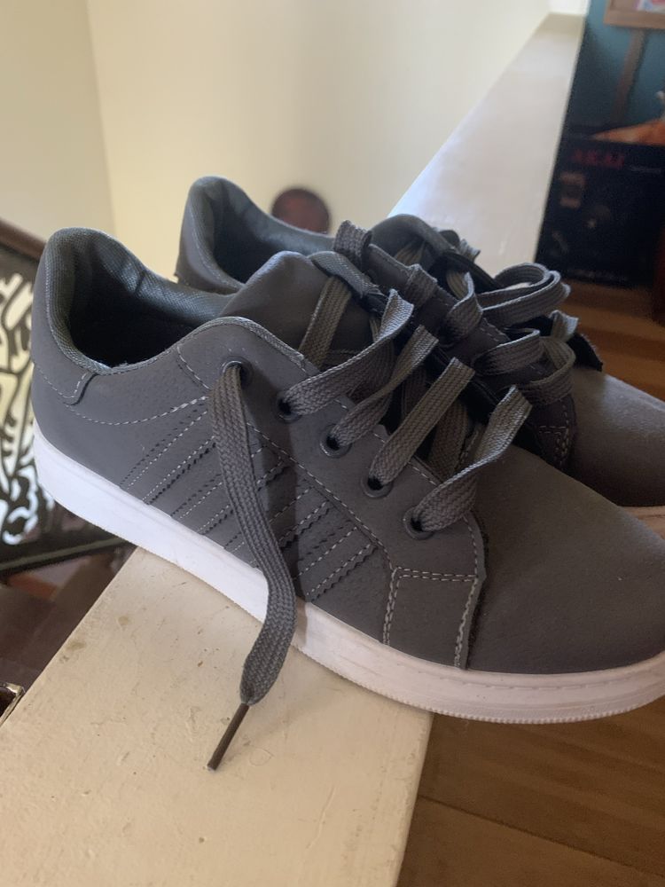 Pantofi sport masura 37
