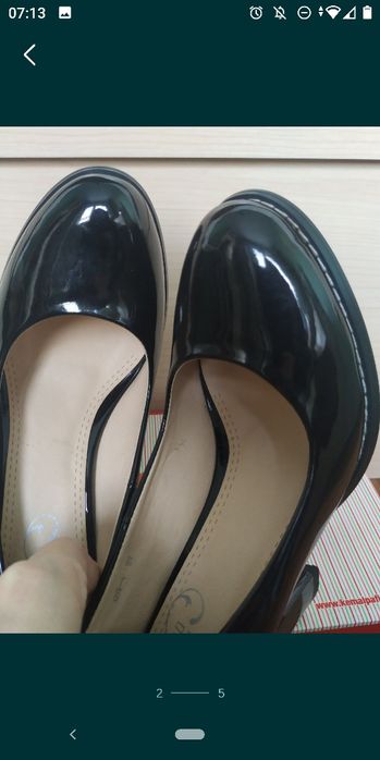 Черные лаковые новые даковые туфли 37 р