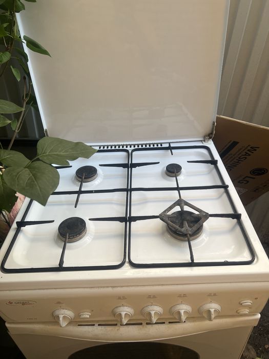 Продам газ плиту