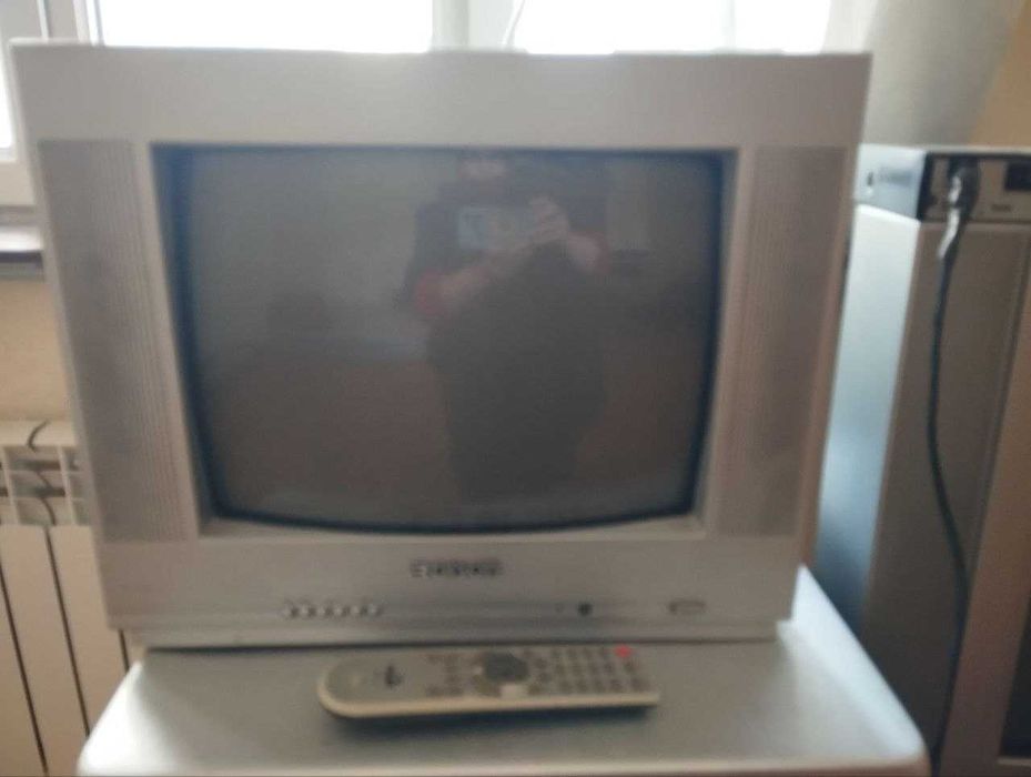 Продам телевизор б/у