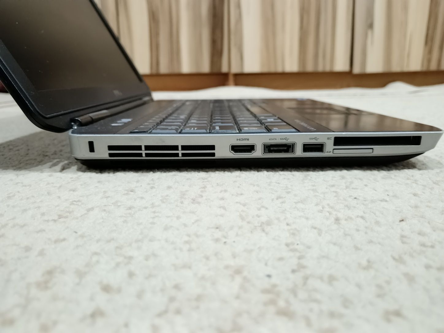 LAPTOP DELL LATITUDE E 5530, încă funcțional