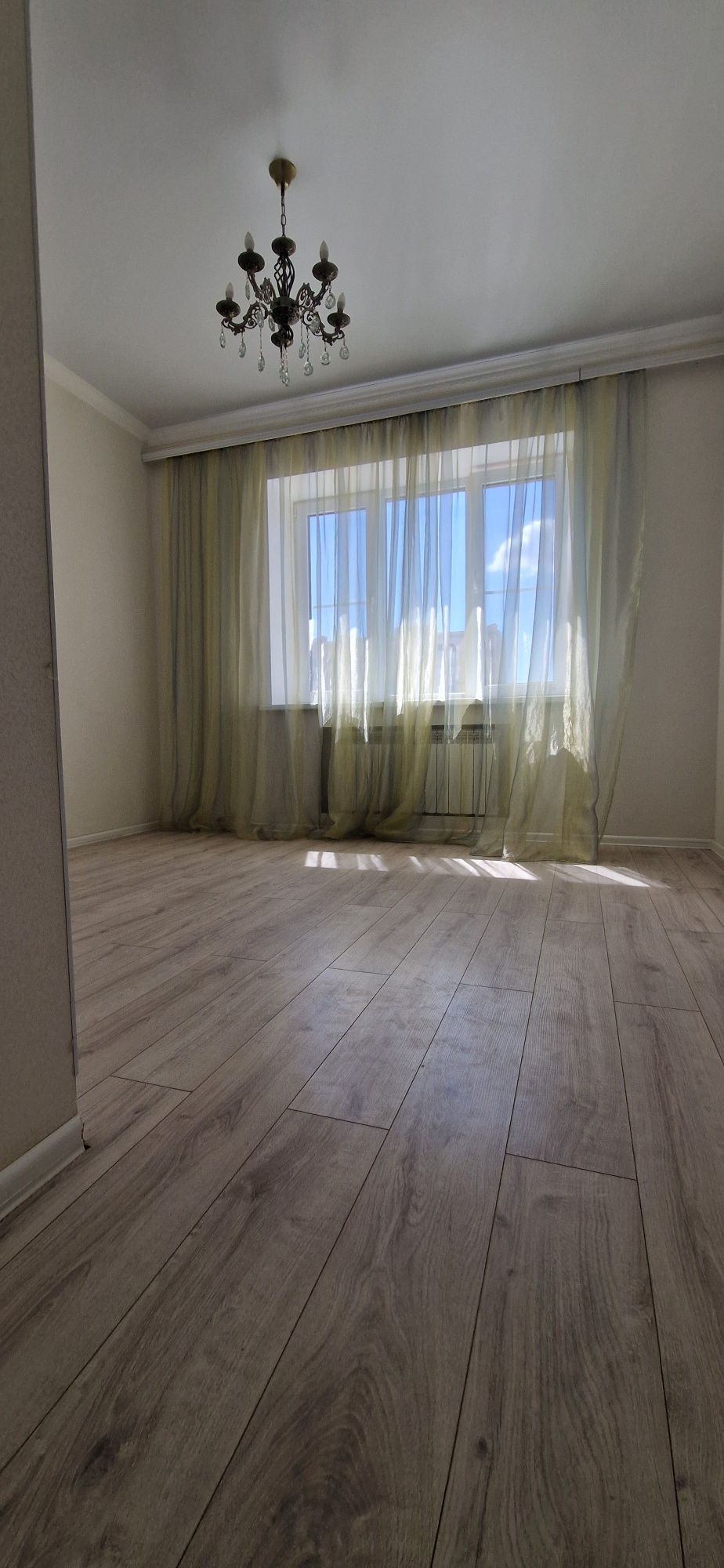 Продам 2кв 72 квм жк Альтаир