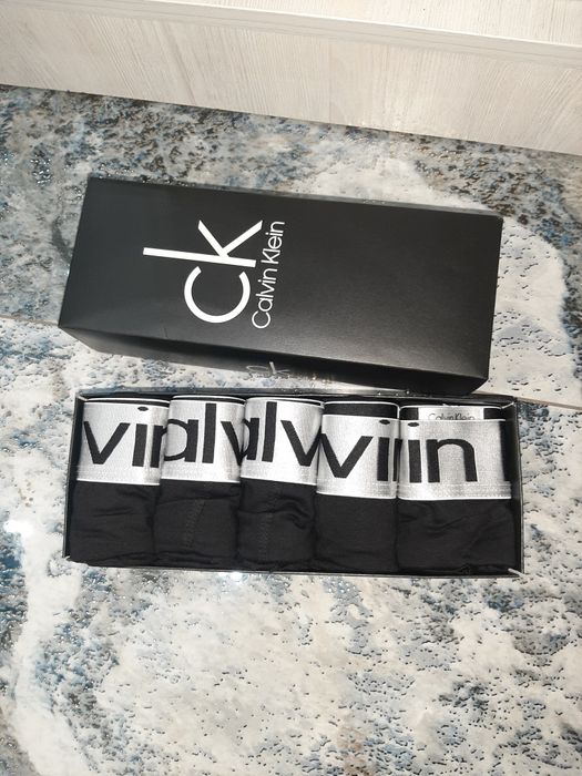 Нижнее белье боксеры