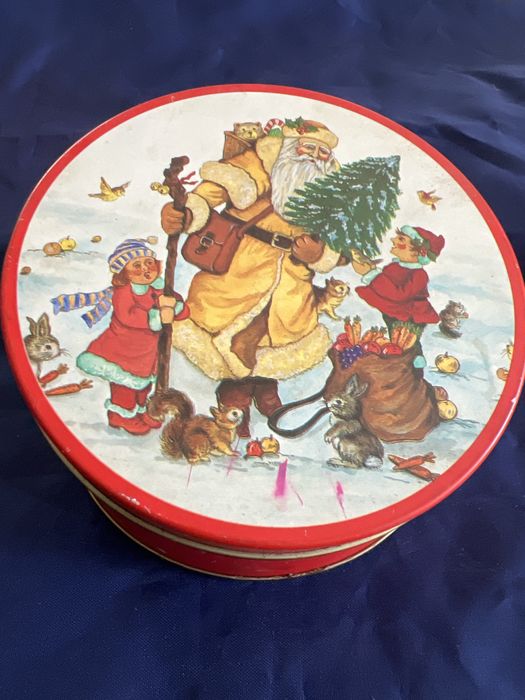 Стара Коледна метална кутийка за подарък,сладки, соленки,бонбони…