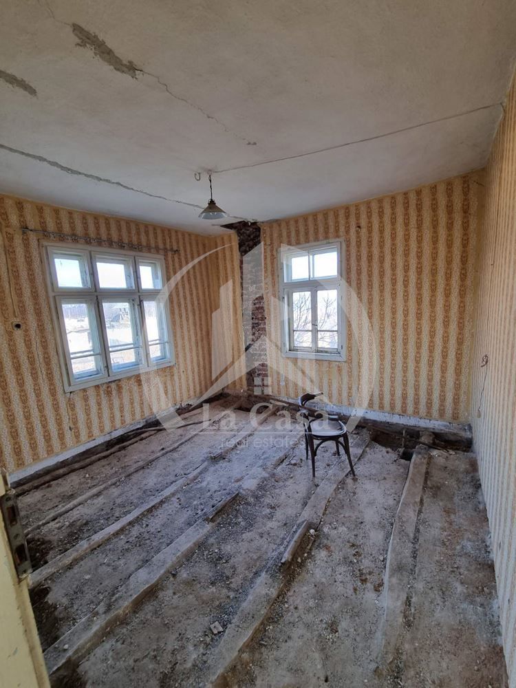 Продава се Къща в с. Ново село, Област Видин - 70 кв.м за 500 €/кв.м - Снимка #7
