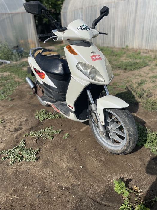 Scuter Aprilia Sport City 49cc 2009