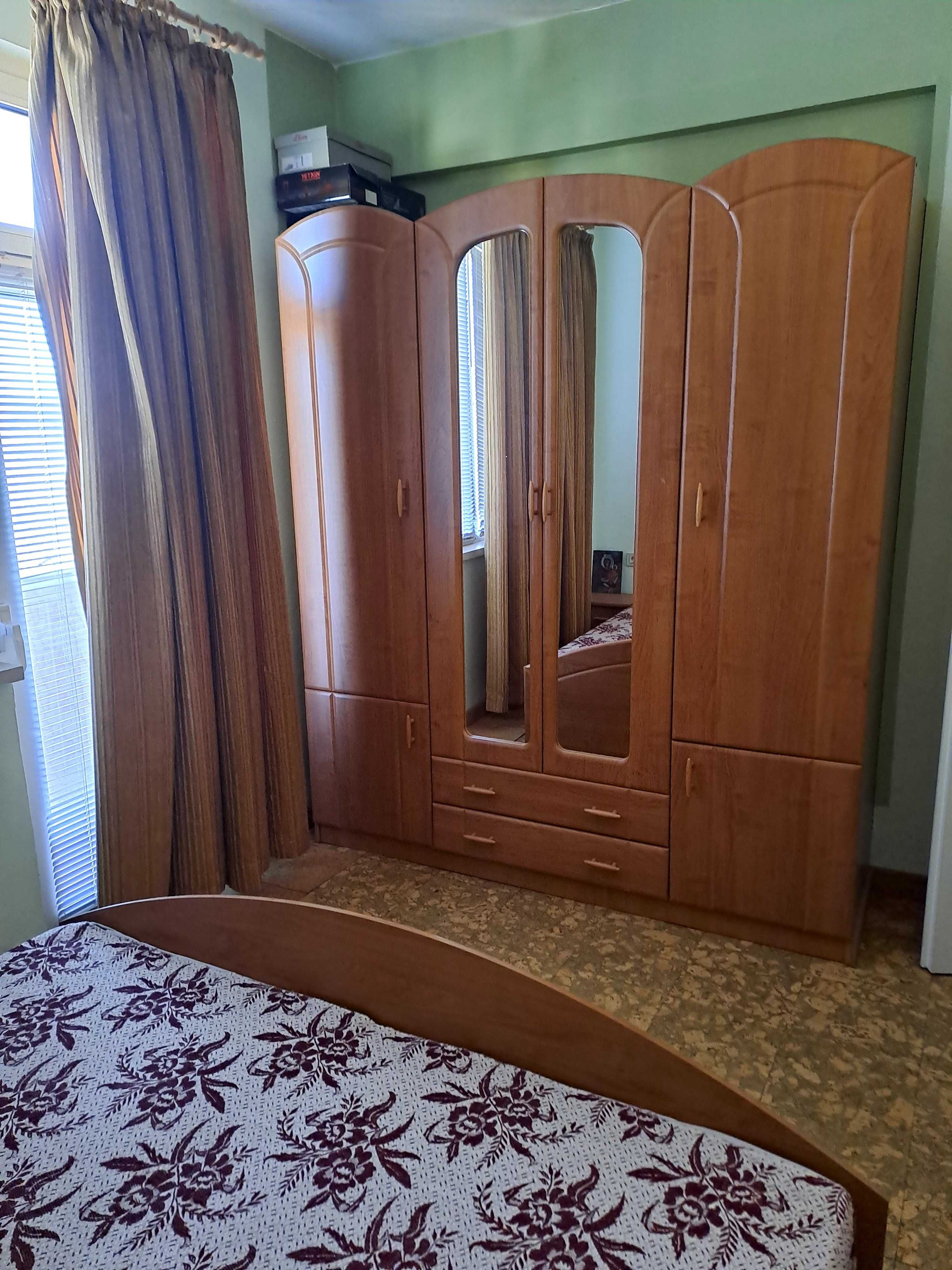 Продава се апартамент, 120 кв.м с три спални