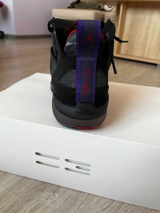 Air Jordan 37 размер 9+/ 43