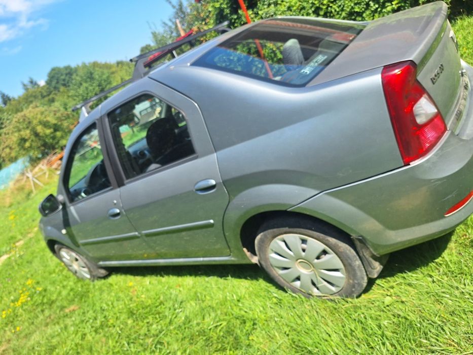 Dacia Logan 1.6 16v an fab. 20011