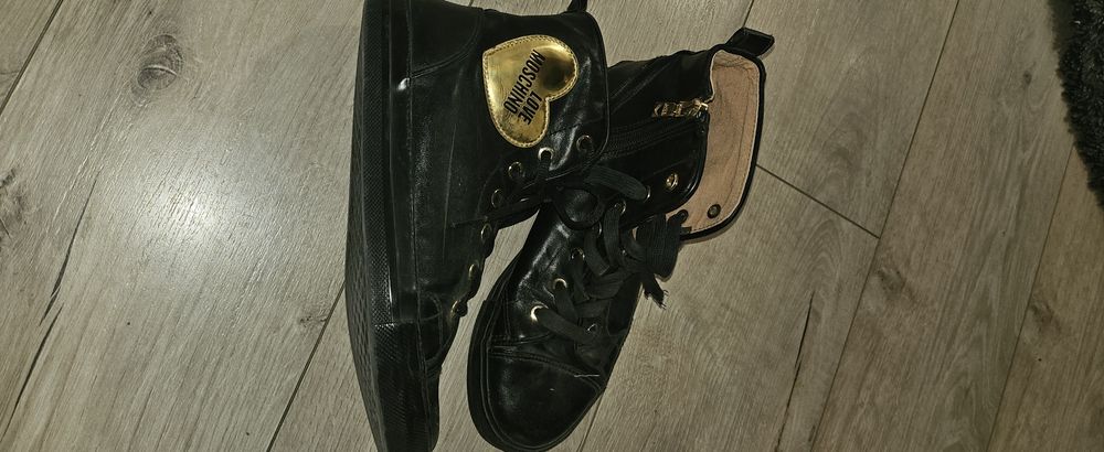 Love Moschino  сникърси