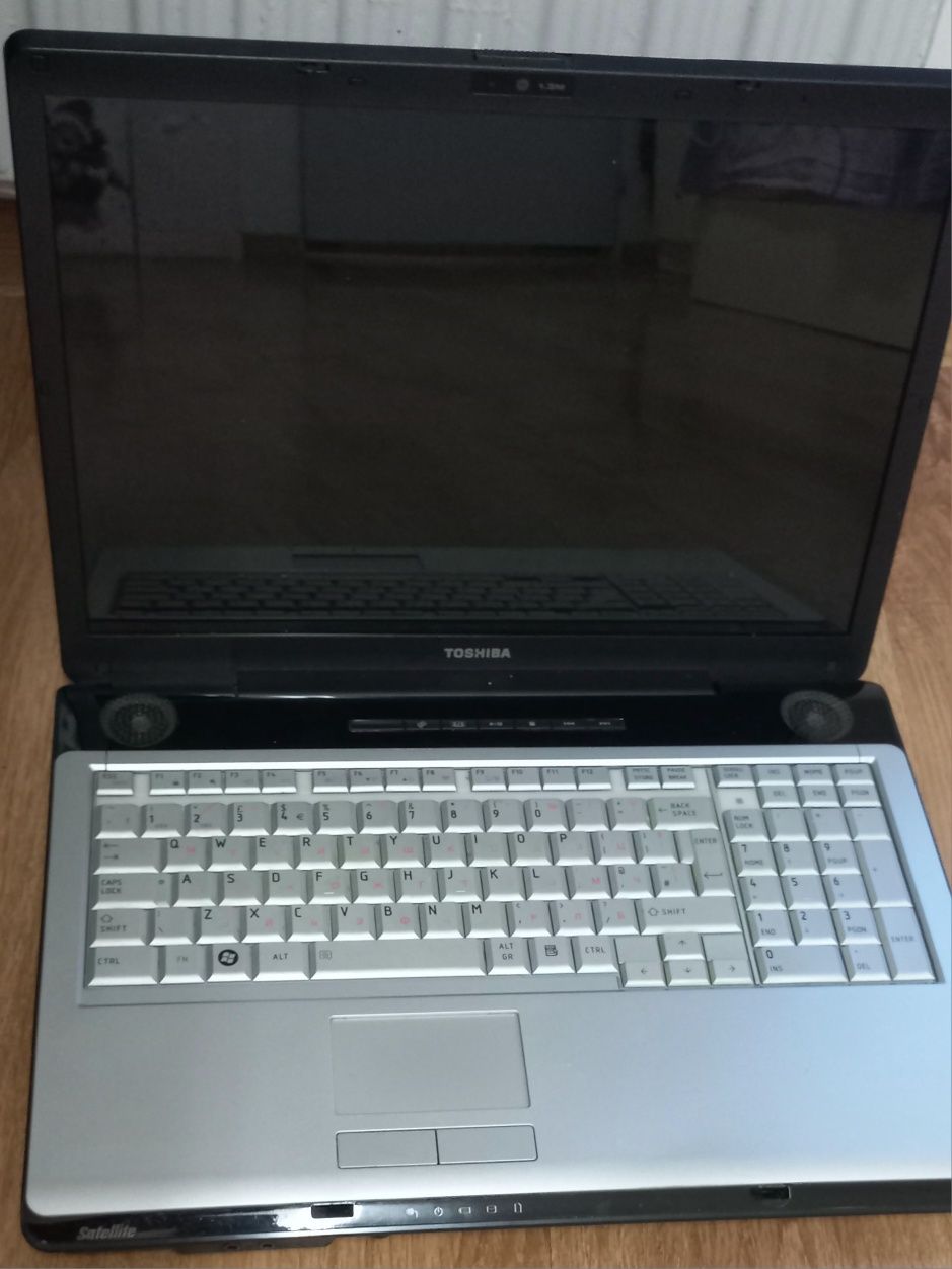 Toshiba satellite p200
