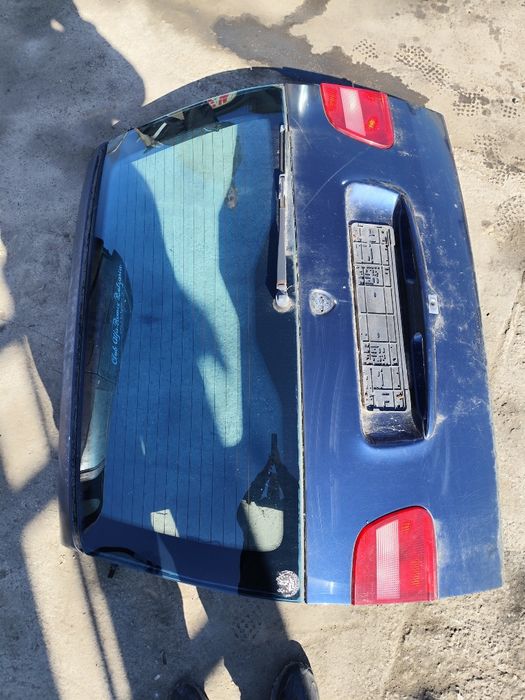 Заден капак за Ланчия Зет - 2001 г