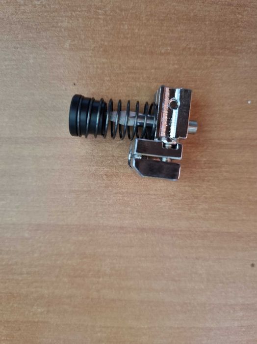 Mașina industriala brodat HAPPY HCD3e-X1501-40W 1200cmx40cm, accesorii