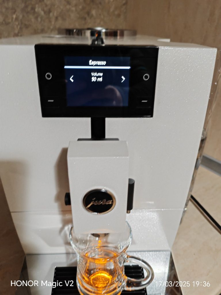 Jura ena 8 capuchino